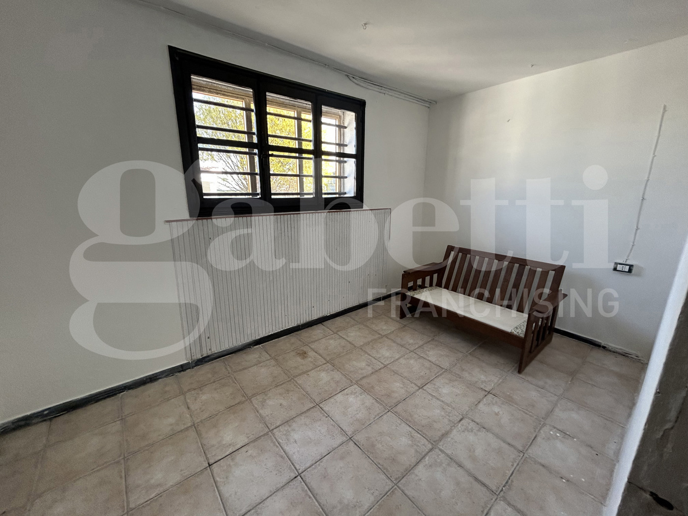 Villa con giardino a Gavello