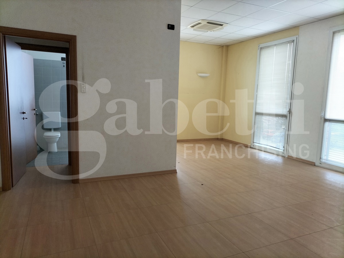 Ufficio ristrutturato a Rovigo