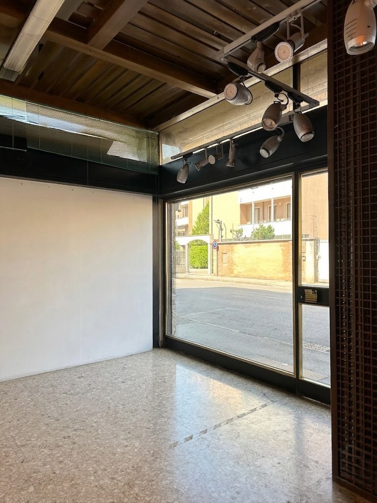 Negozio in affitto a Rovigo