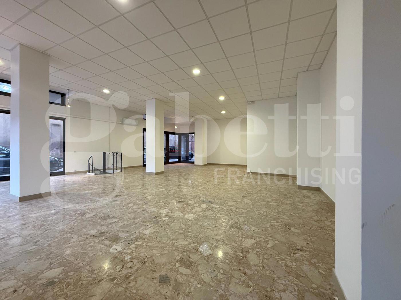 Negozio in affitto a Rovigo