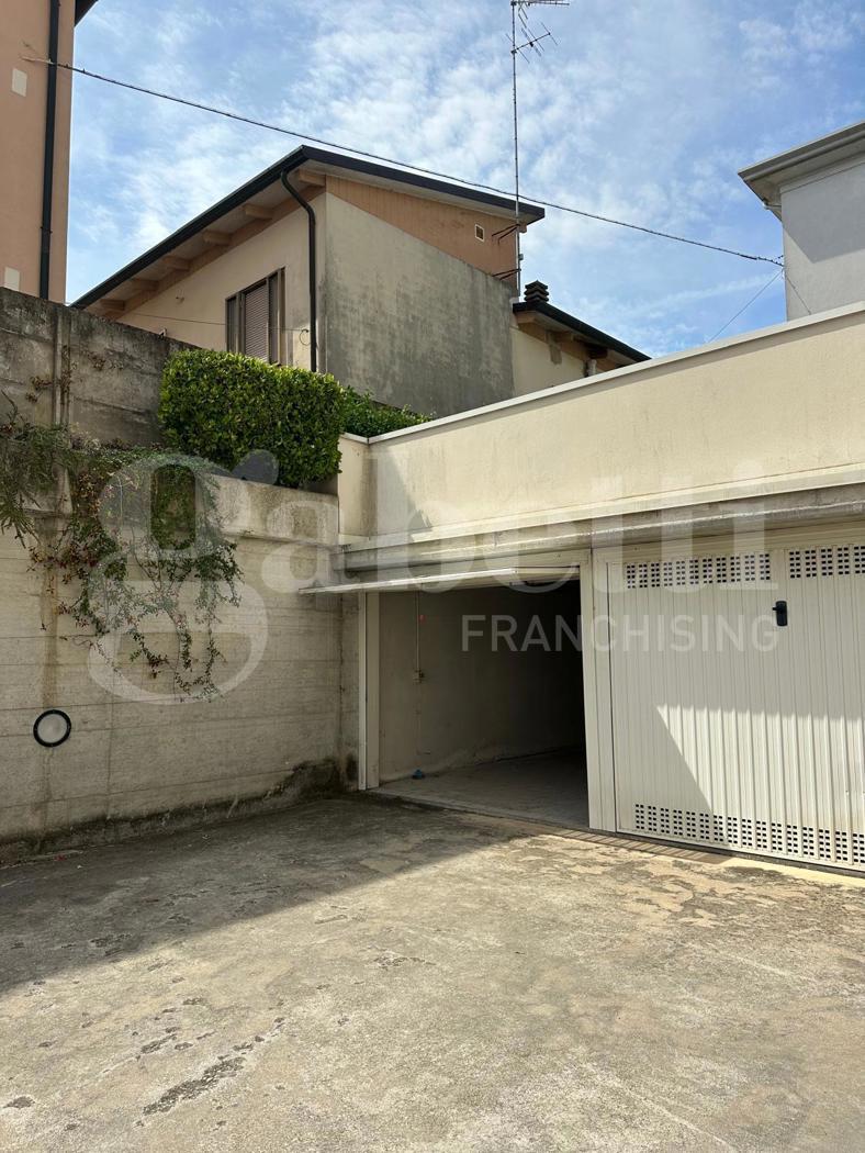 Box/Garage 18mq in affitto a Rovigo