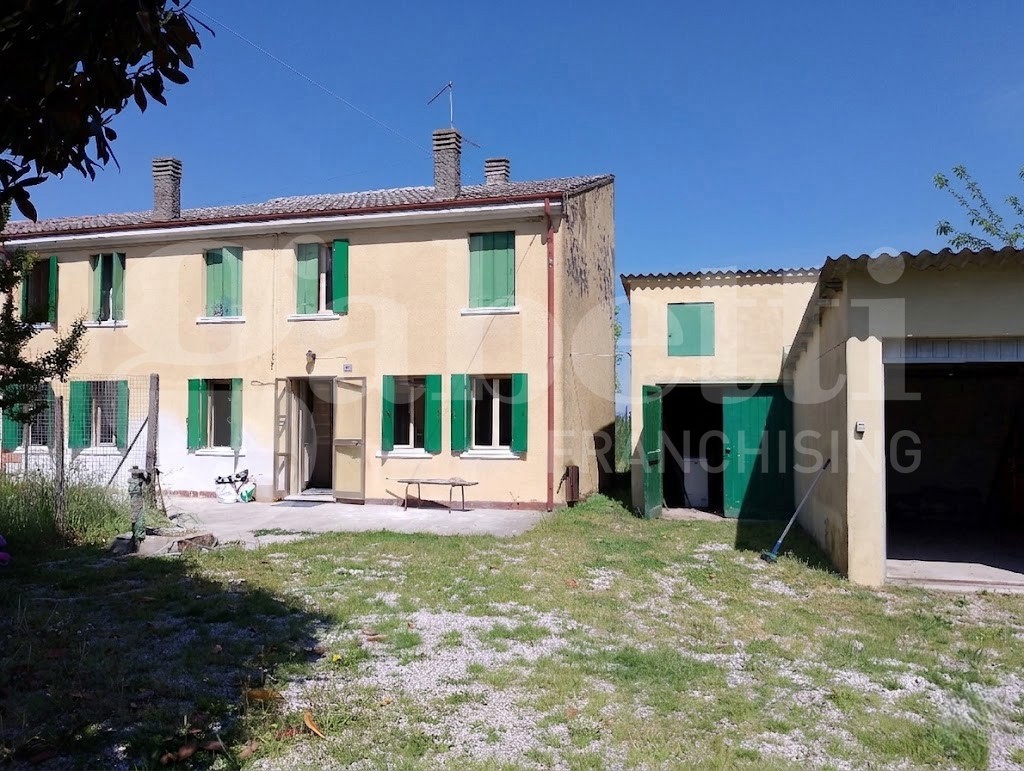 Casa indipendente con giardino a Rovigo