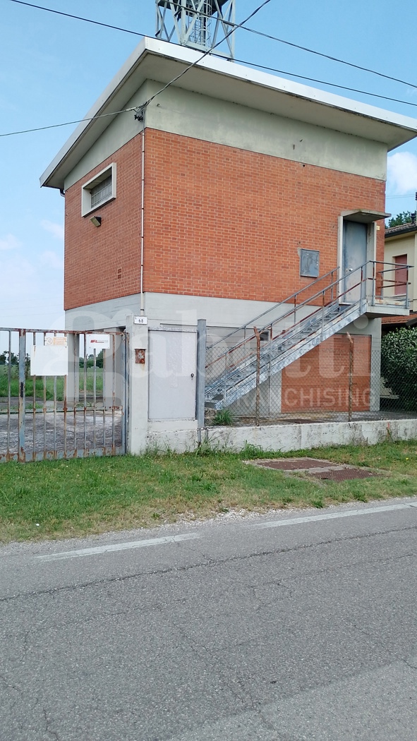 Magazzino in vendita a Castelnovo Bariano
