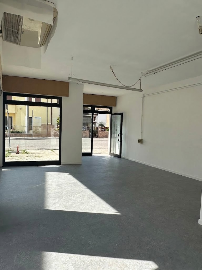 Negozio ristrutturato a Rovigo