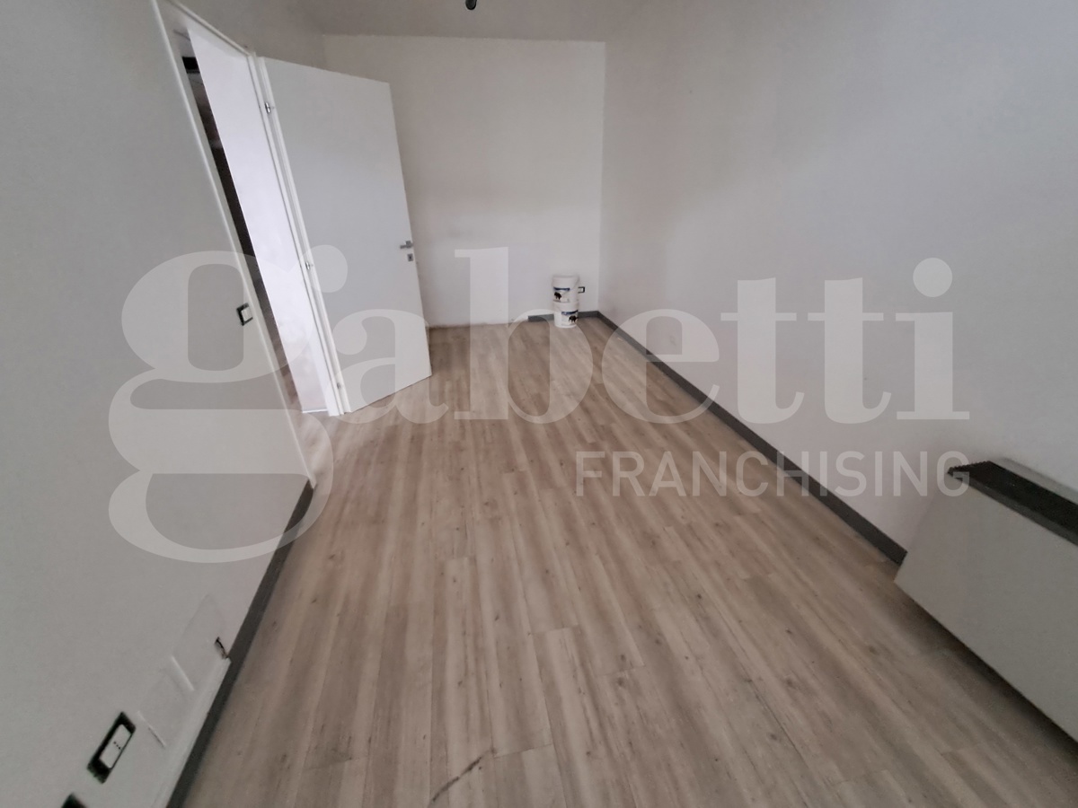 Ufficio con box doppio a Rovigo