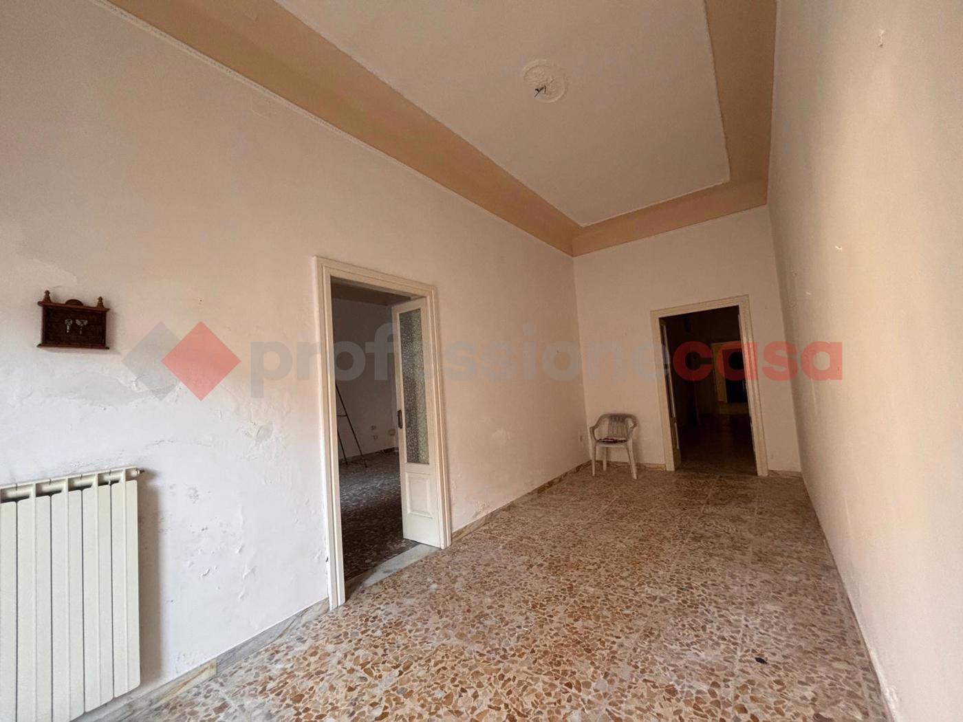 Casa indipendente con giardino a Roccaforzata