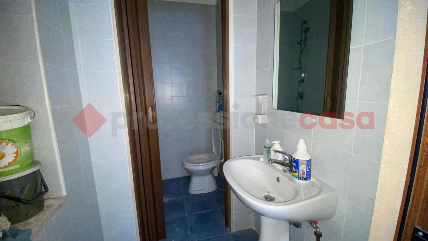 Laboratorio in vendita a Lizzano