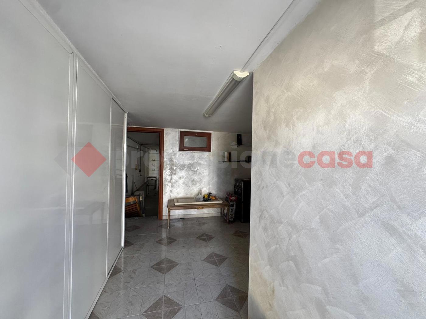 Laboratorio in vendita a Lizzano