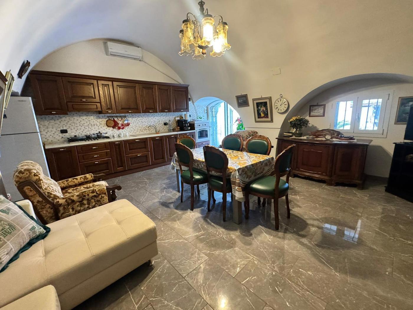 Villa Bifamiliare con giardino a Leporano