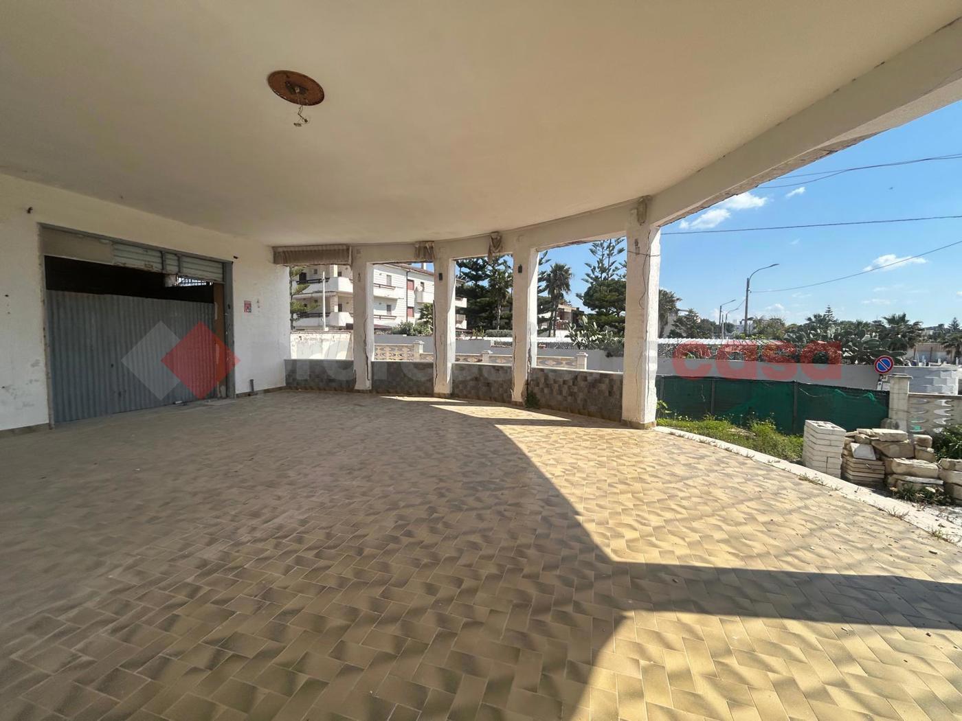 Villa con giardino a Pulsano