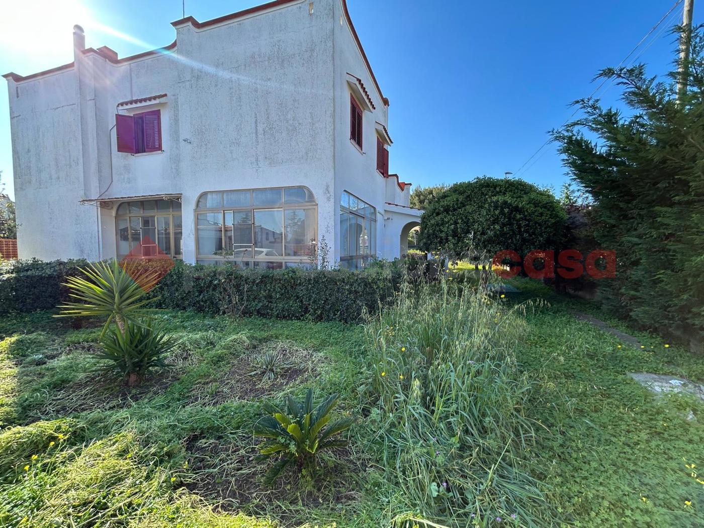 Villa con giardino a Leporano