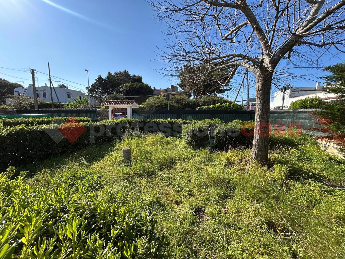 Villa con giardino a Leporano