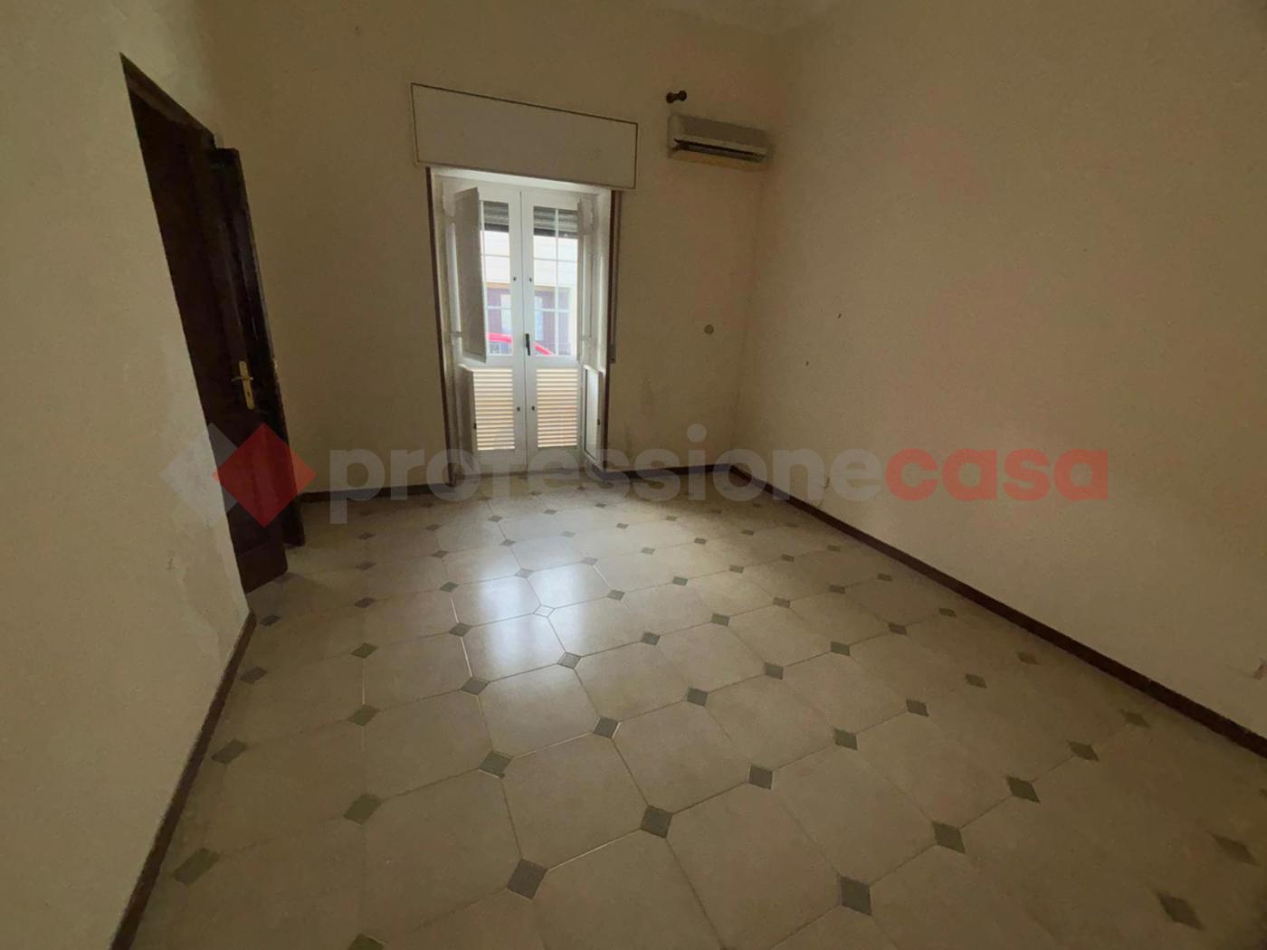 Casa indipendente con giardino a San Giorgio Ionico