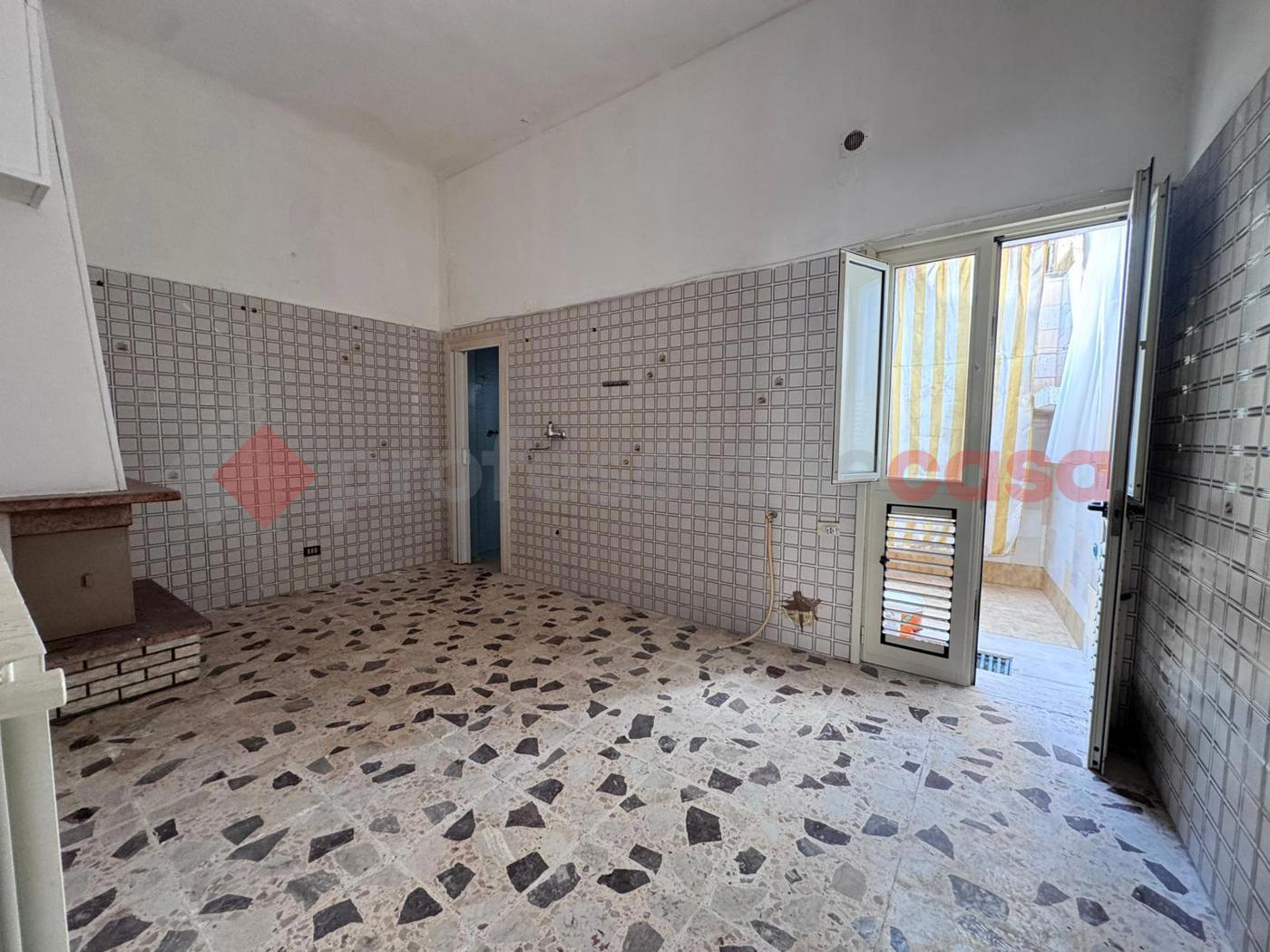 Casa indipendente con giardino a San Giorgio Ionico