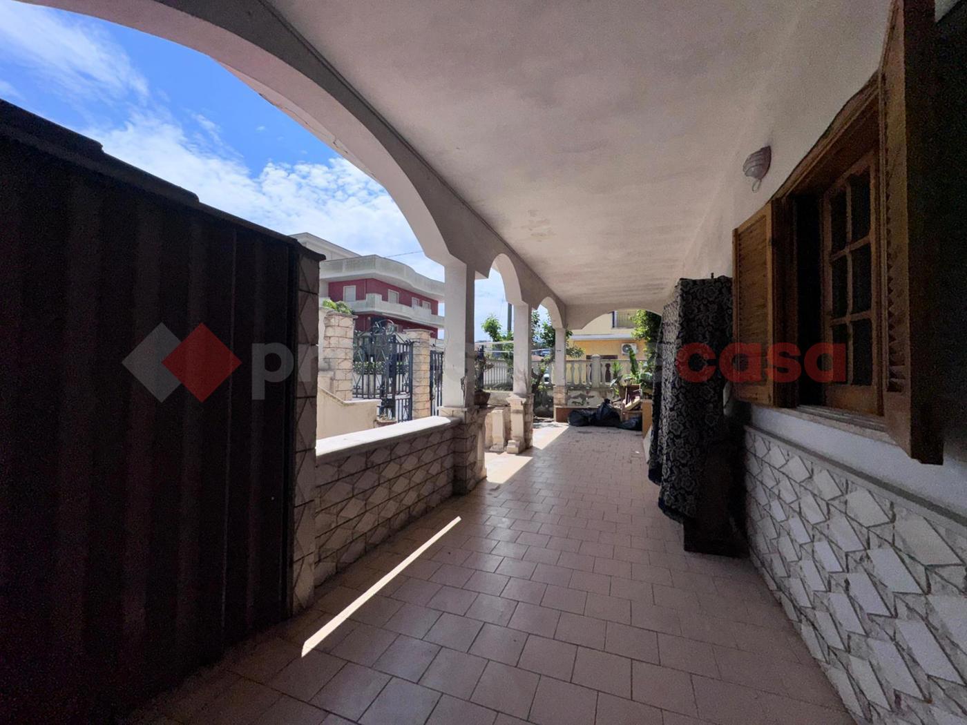 Casa indipendente con giardino a Pulsano