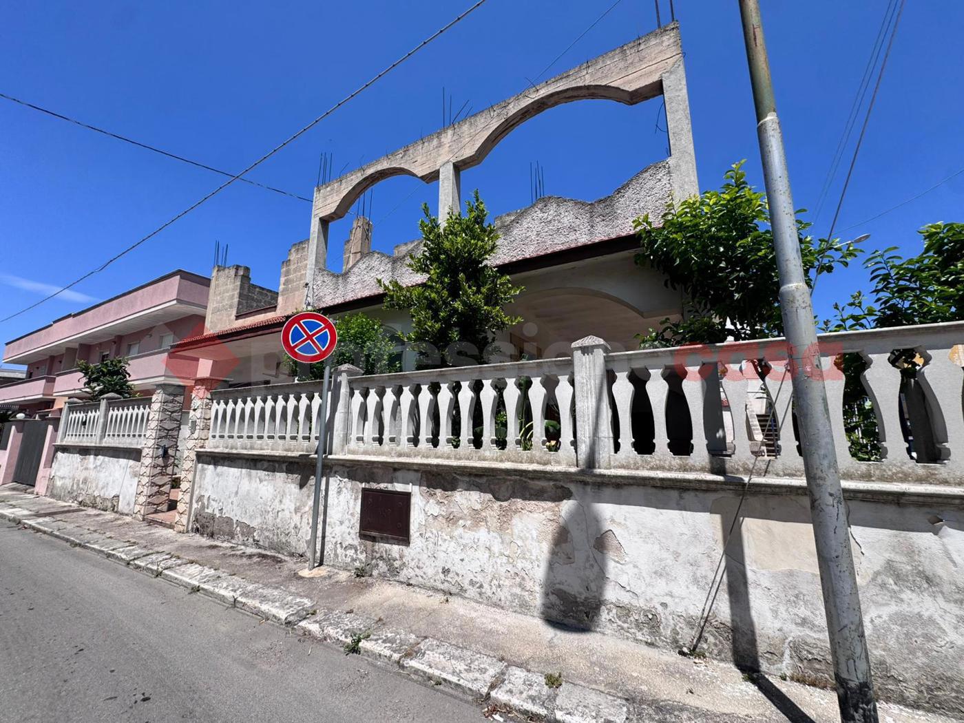 Casa indipendente con giardino a Pulsano