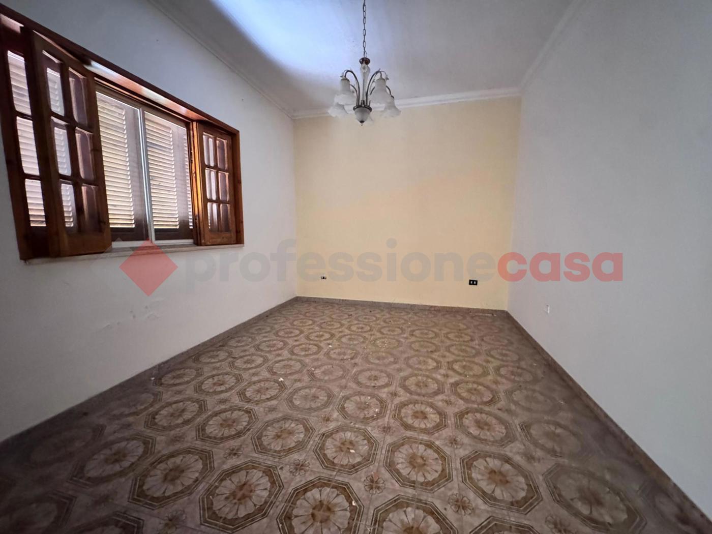 Casa indipendente con giardino a Pulsano