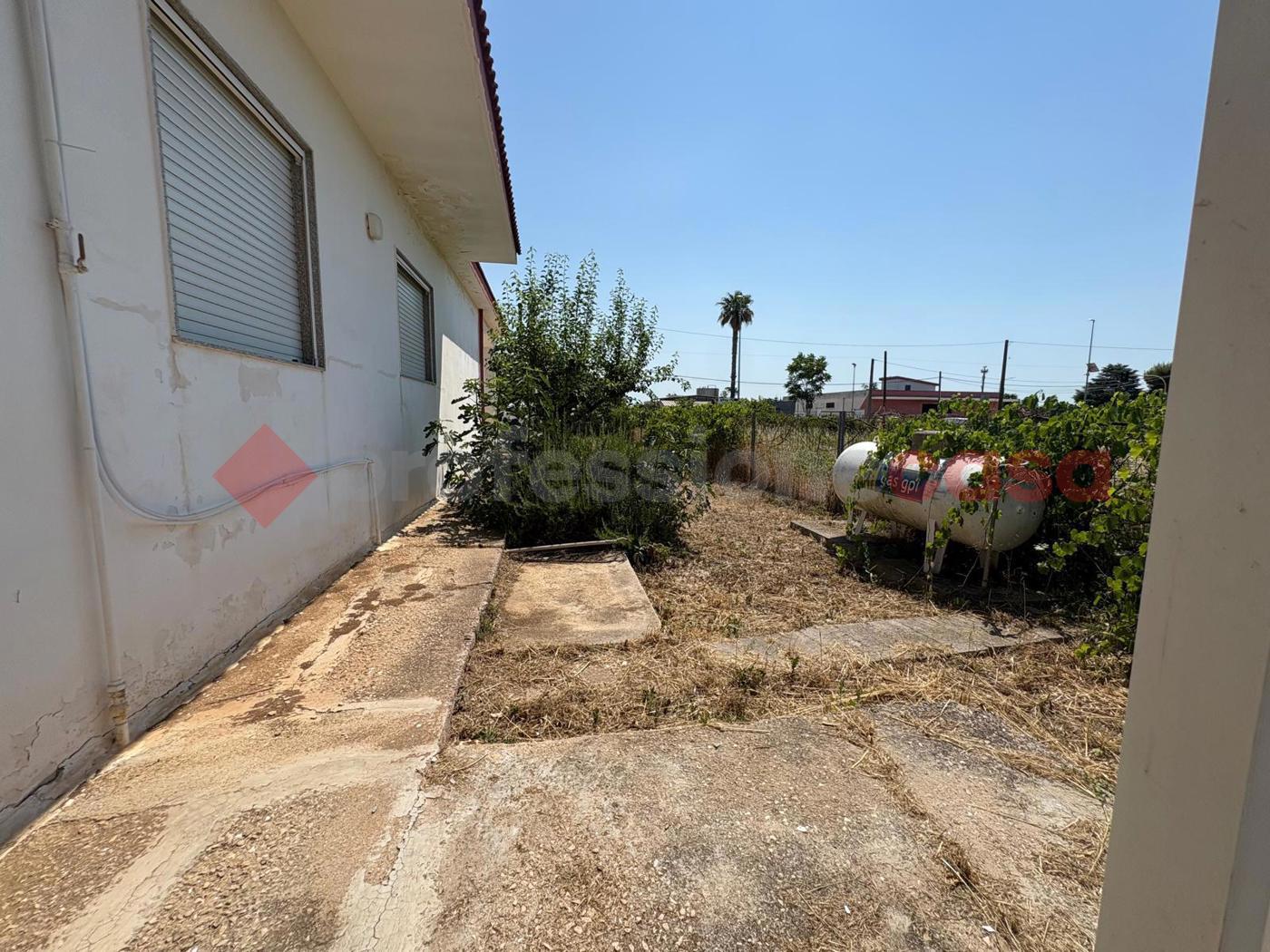 Villa con giardino a Pulsano