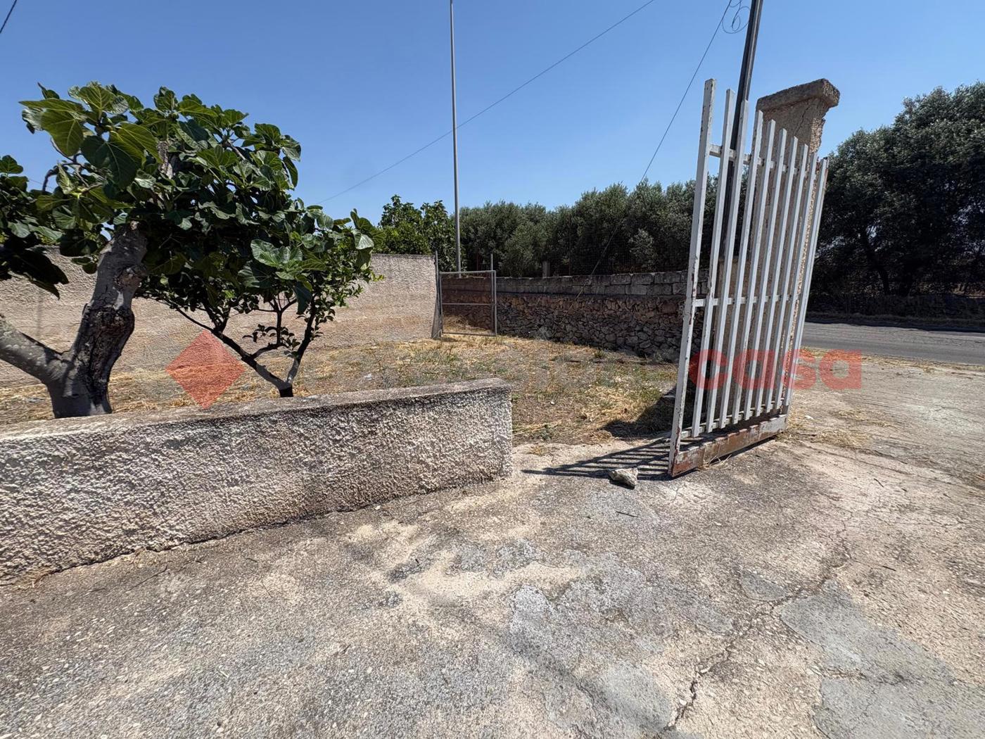 Villa con giardino a Pulsano