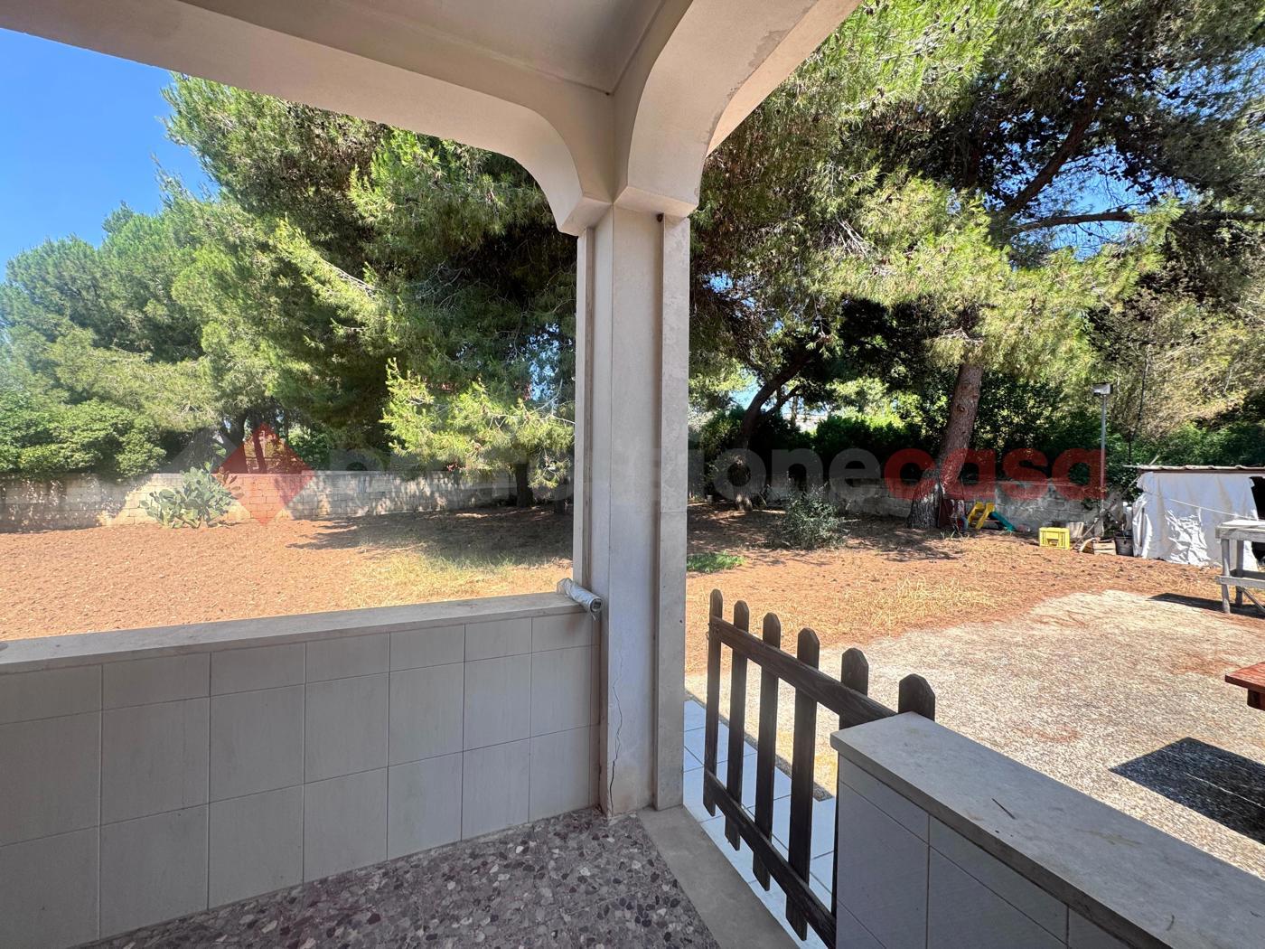 Villa con giardino a Pulsano