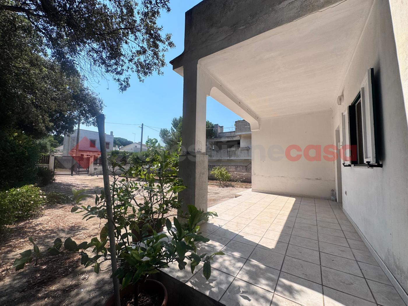 Villa con giardino a Pulsano