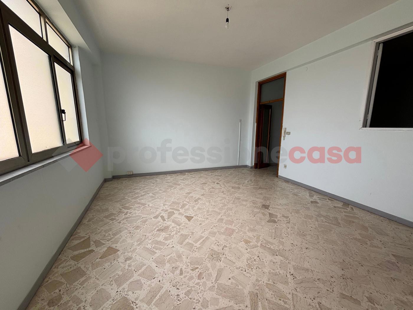 Appartamento in affitto a Pulsano