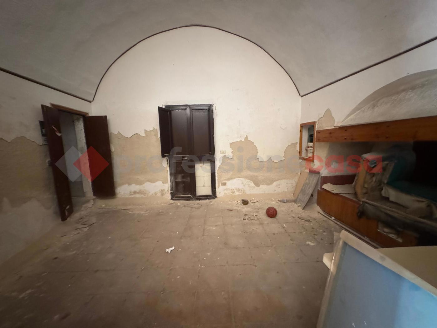 Casa indipendente con giardino a Leporano