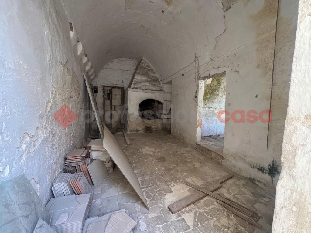 Casa indipendente con giardino a Leporano