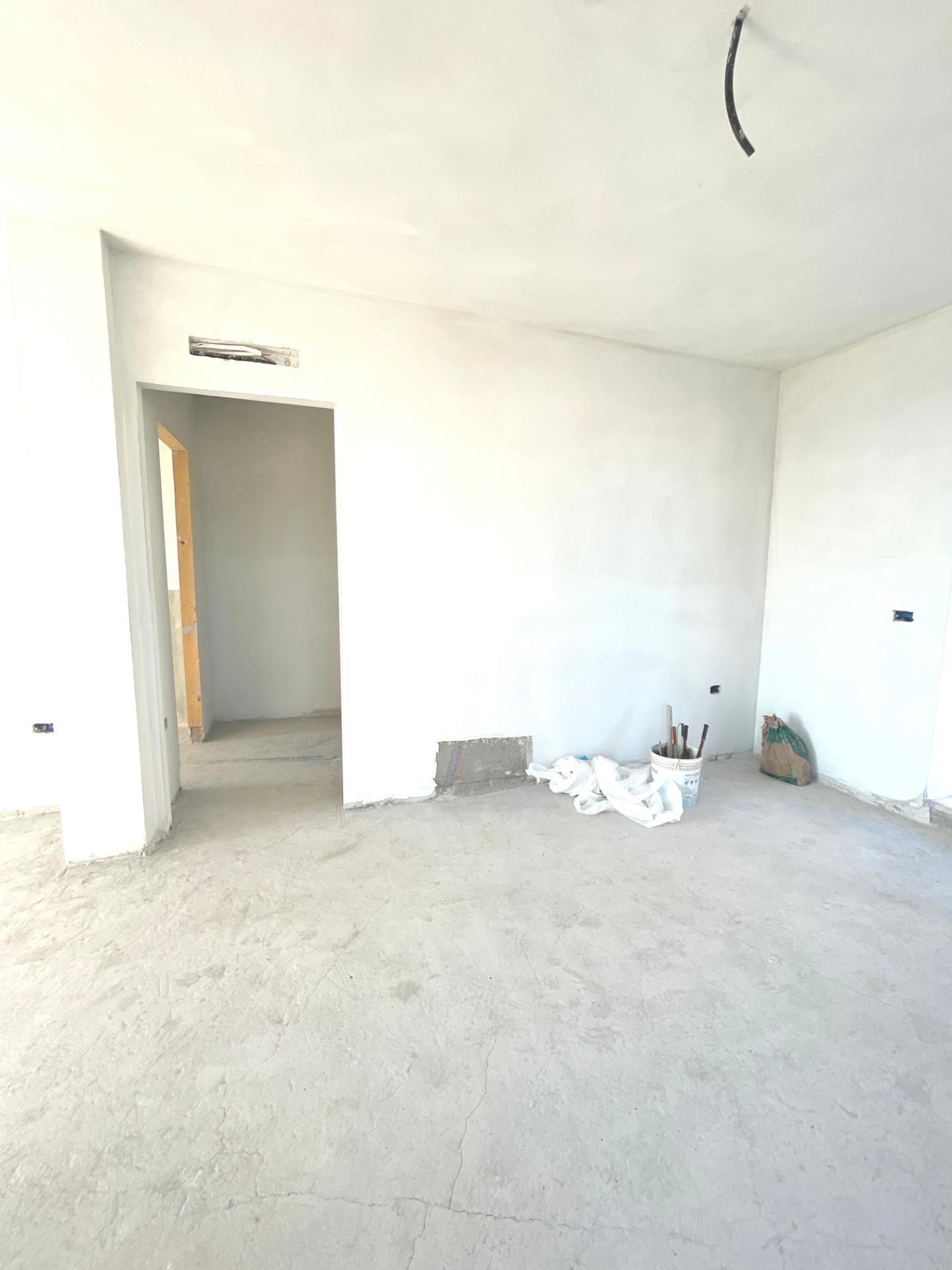 Villa con giardino, Pontedera pardossi