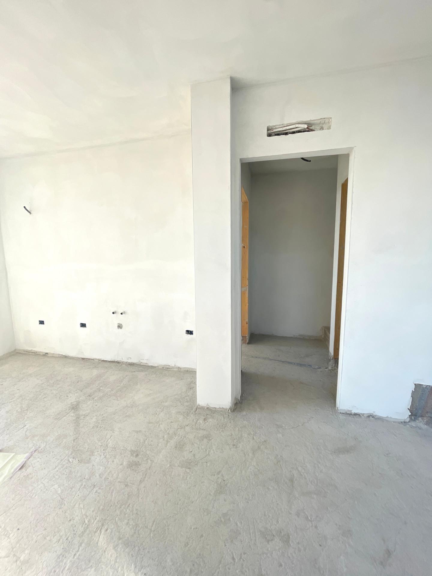 Villa con giardino, Pontedera pardossi