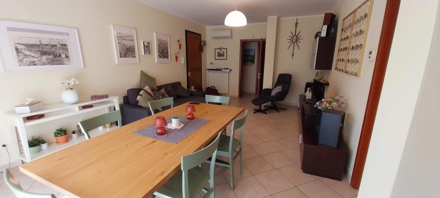 Quadrilocale con giardino a Calci