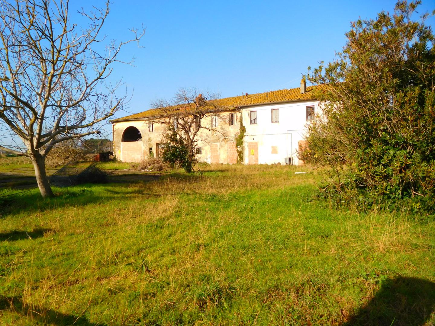 Rustico con giardino, Vecchiano migliarino