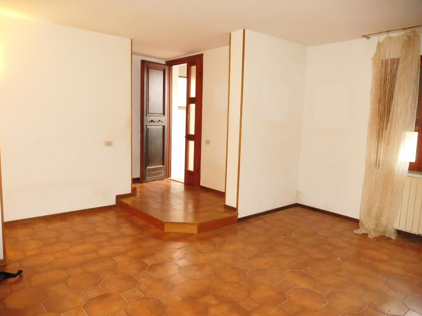 Villa con giardino, Pontedera i fabbri