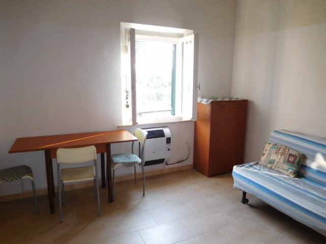 Monolocale arredato in affitto, Pisa san giusto