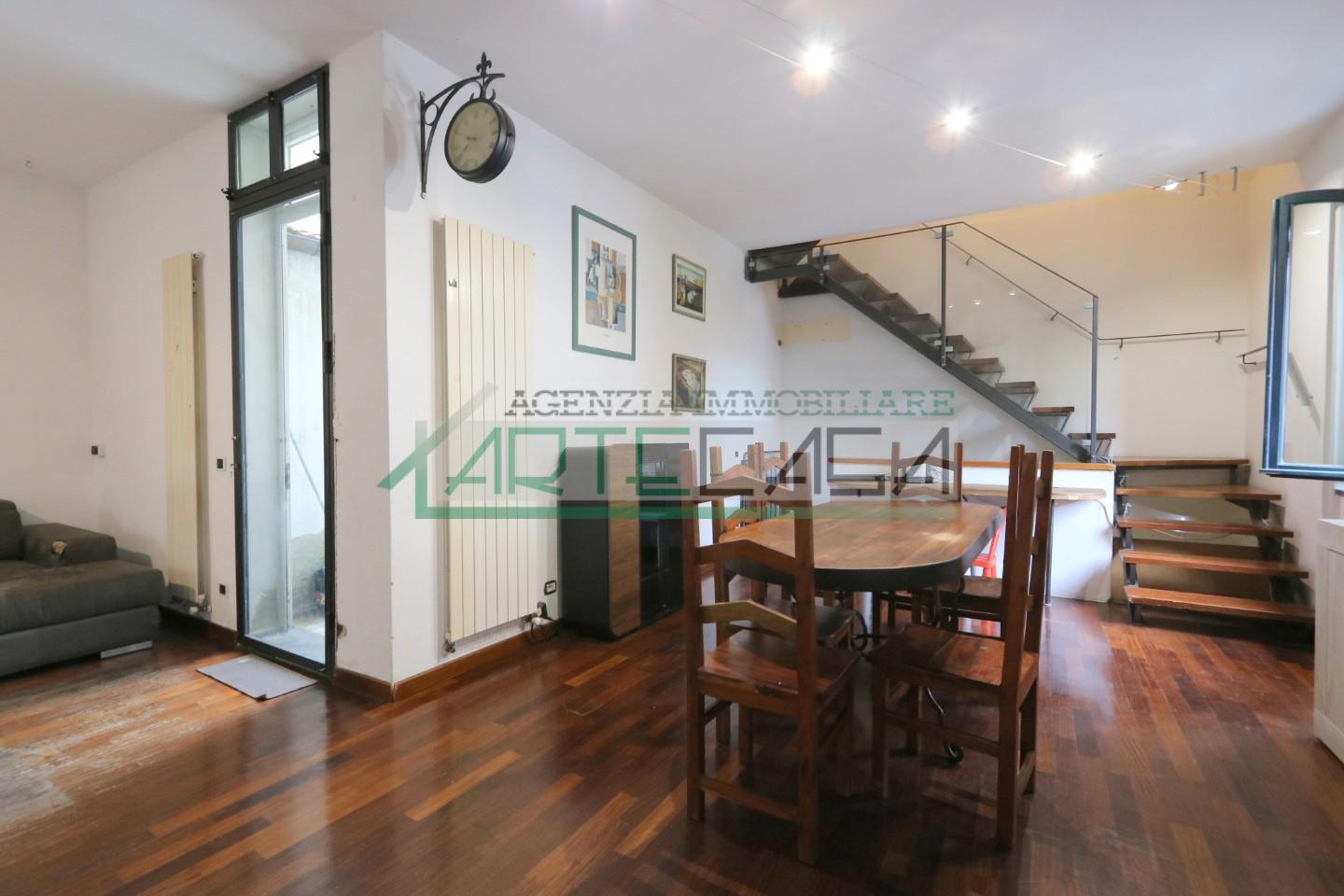 Appartamento in vendita a Cascina