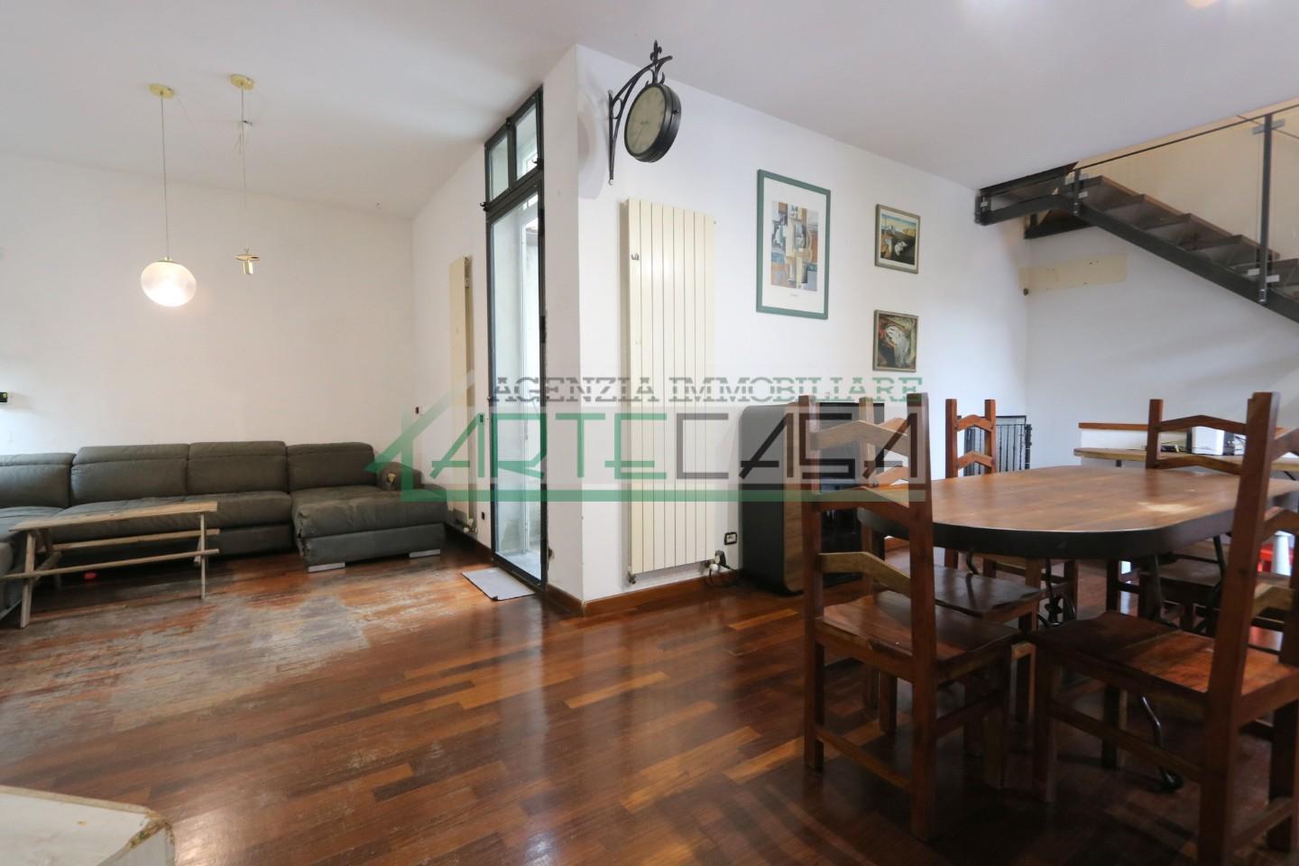 Appartamento in vendita a Cascina