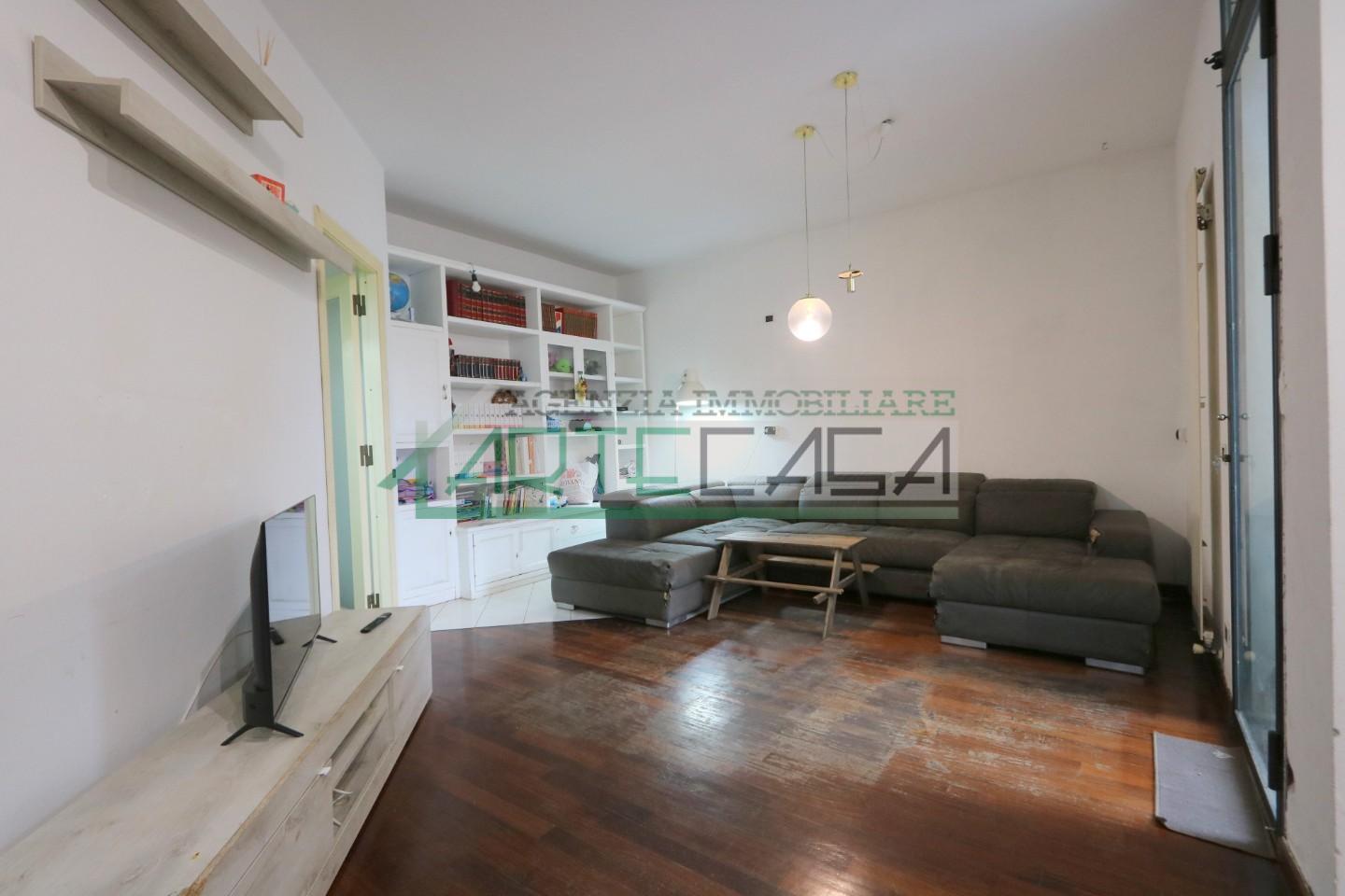 Appartamento in vendita a Cascina