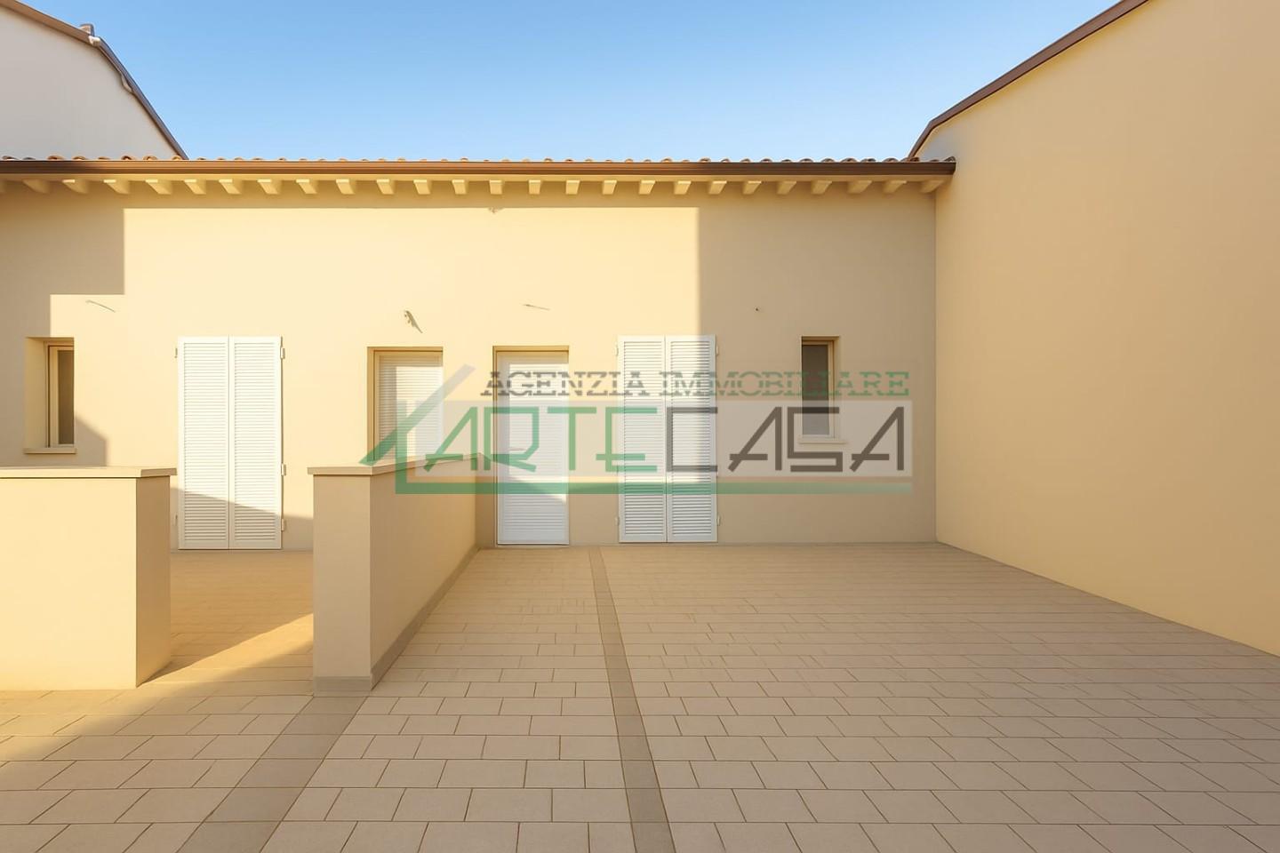 Casa indipendente con giardino a Cascina