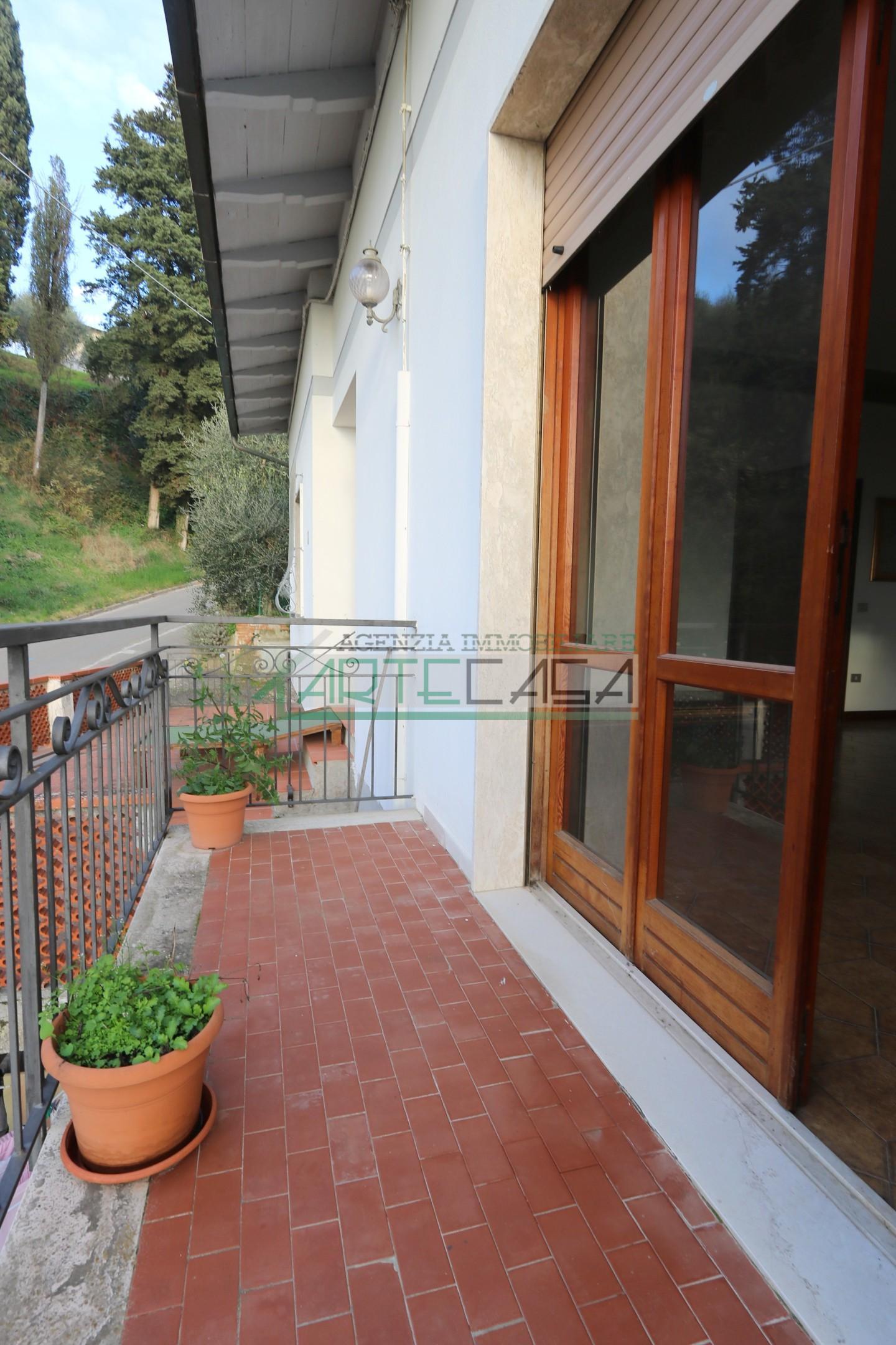 Villa con giardino, Pontedera treggiaia