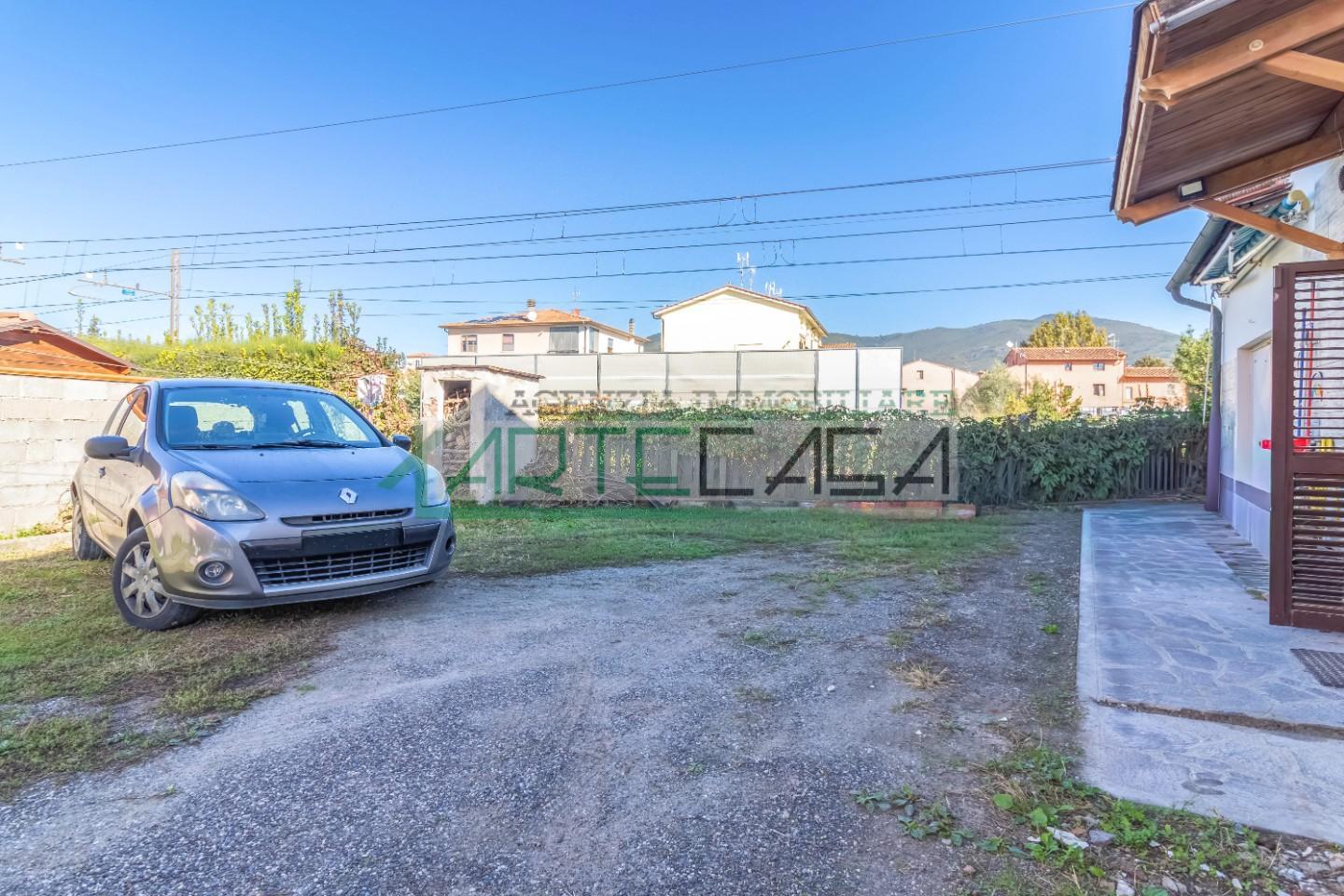 Casa indipendente con giardino, Cascina marciana