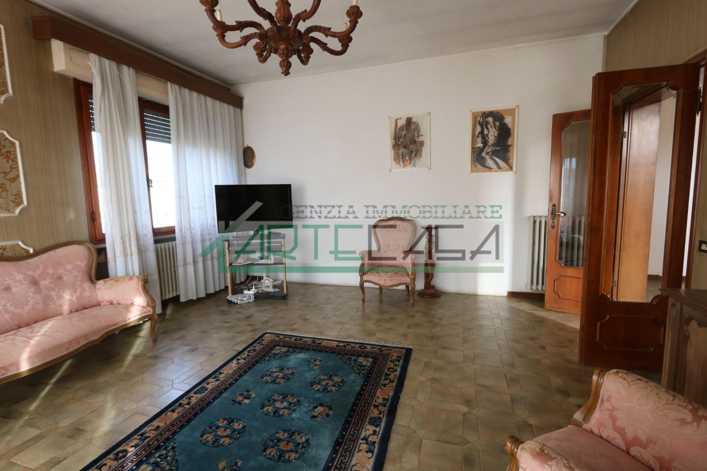 Appartamento con giardino, Cascina san benedetto a settimo