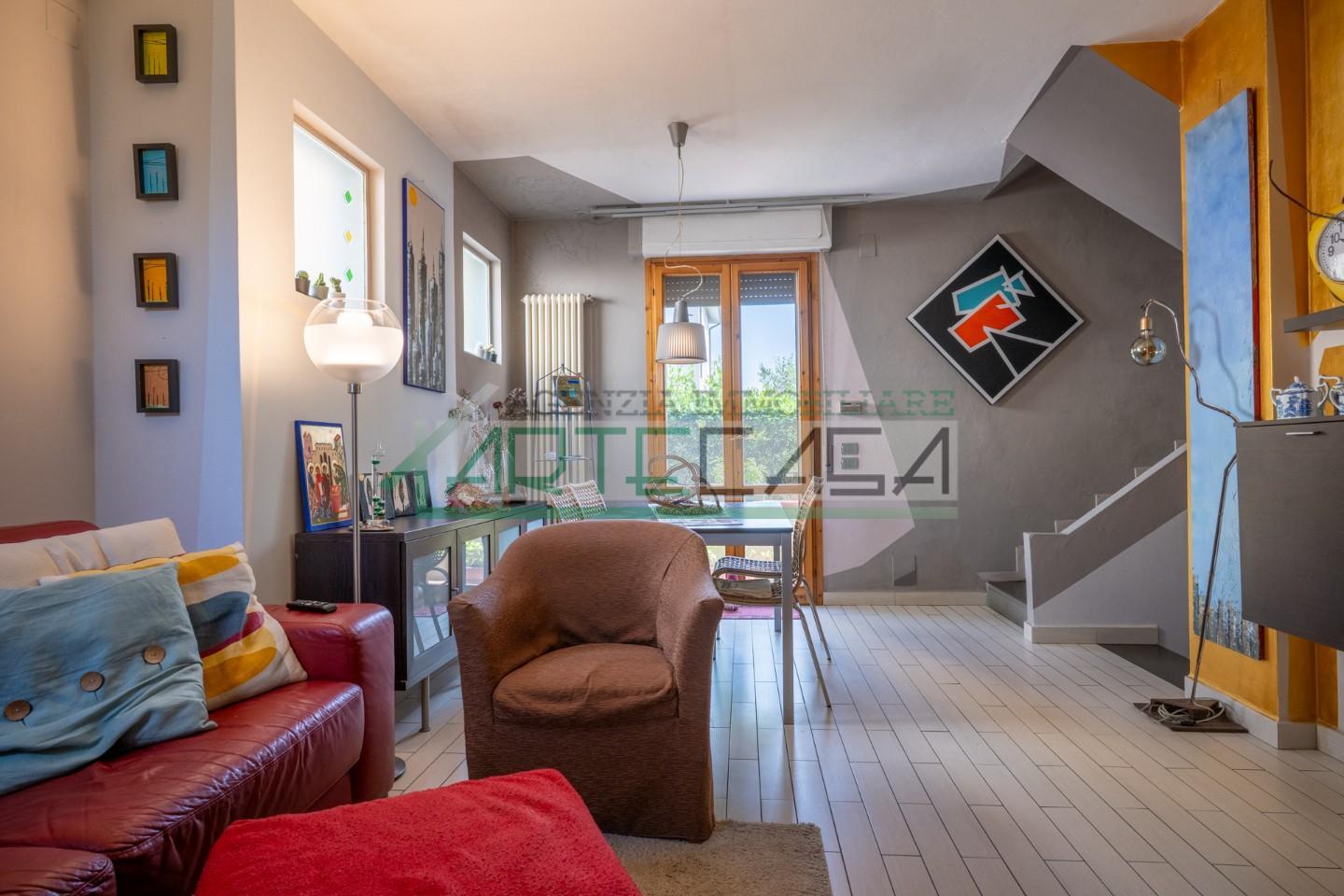 Villa Bifamiliare con terrazzo, Pisa riglione oratoio