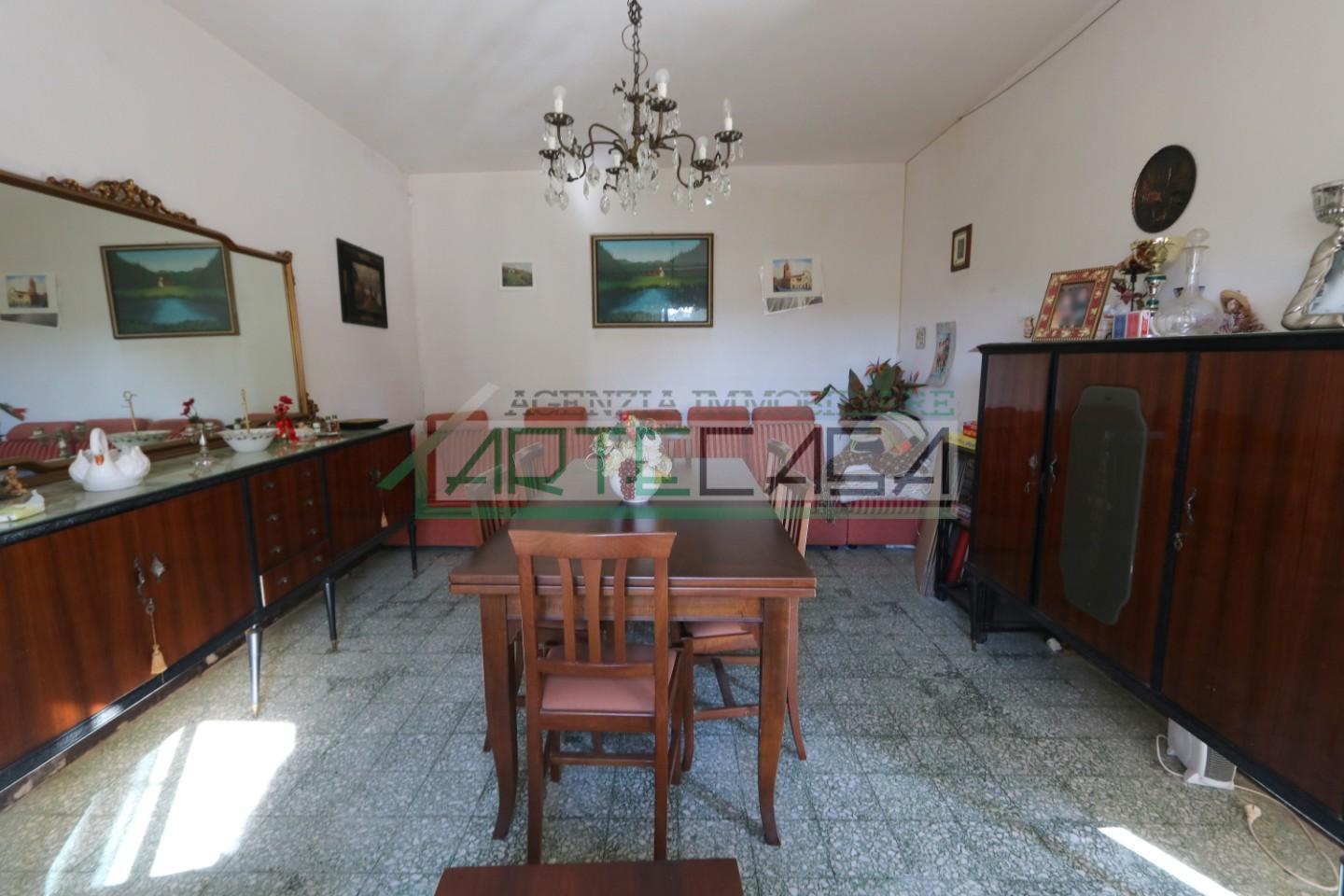 Casa indipendente con giardino, Buti cascine