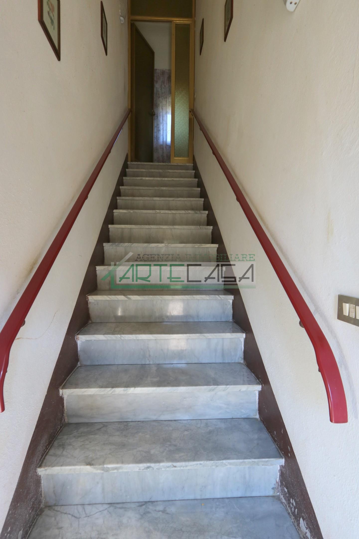 Casa indipendente con giardino, Buti cascine