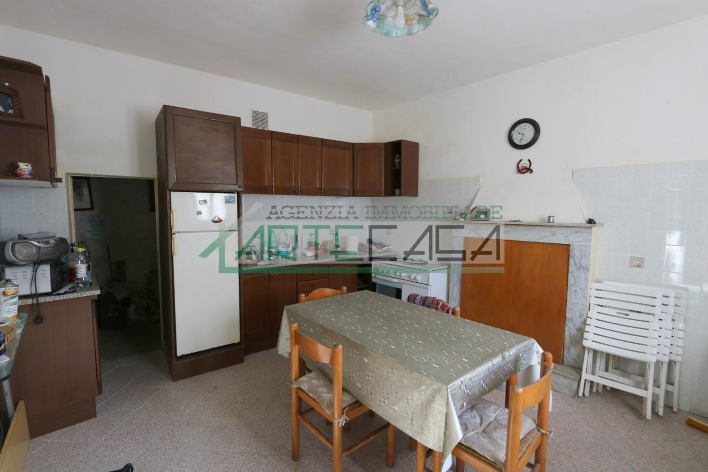 Casa indipendente con giardino, Buti cascine