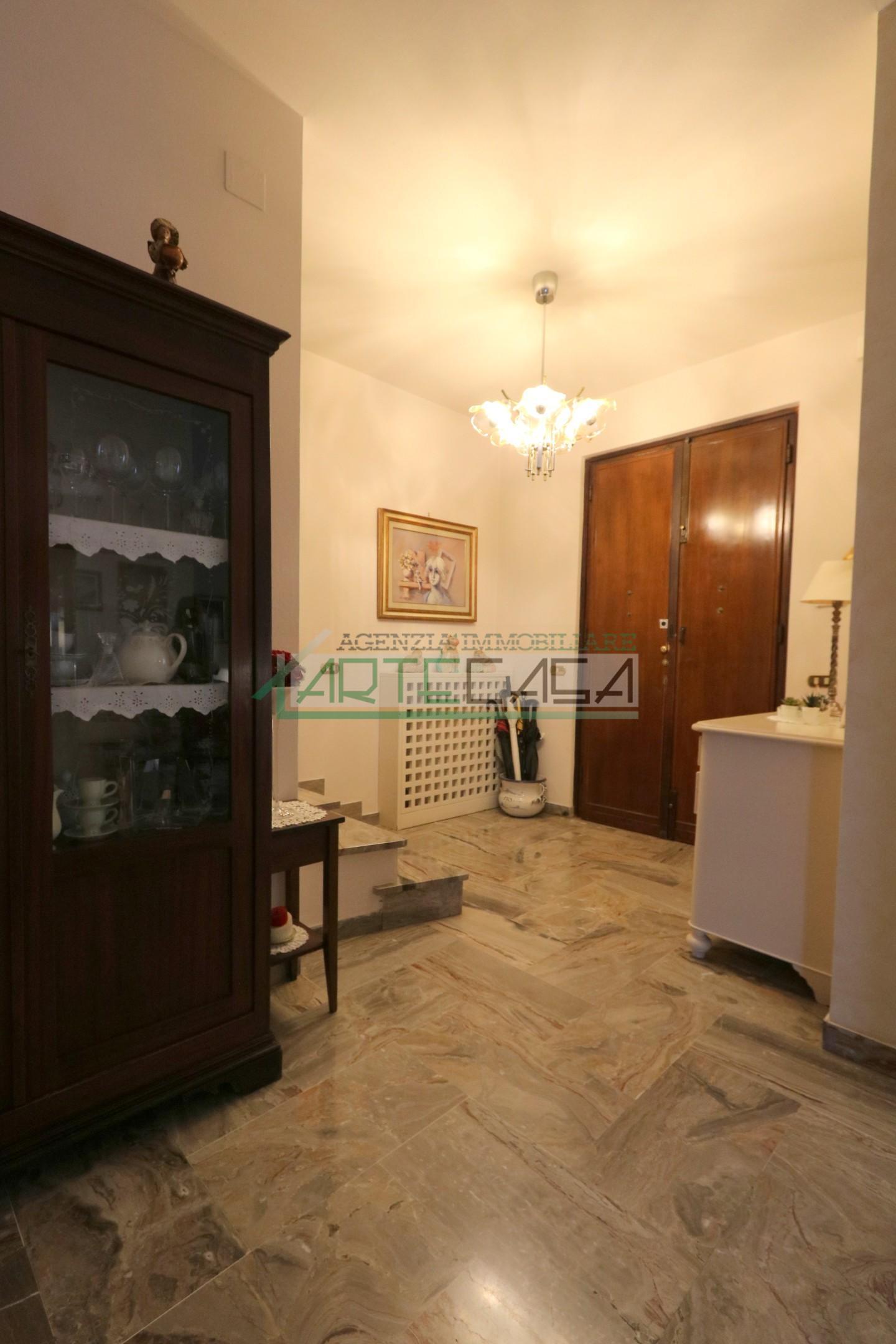 Villa Bifamiliare con giardino, Cascina san benedetto a settimo