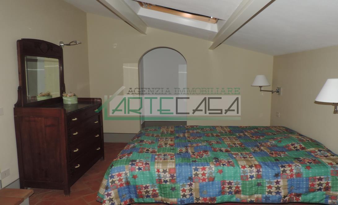 Trilocale arredato in affitto a Cascina