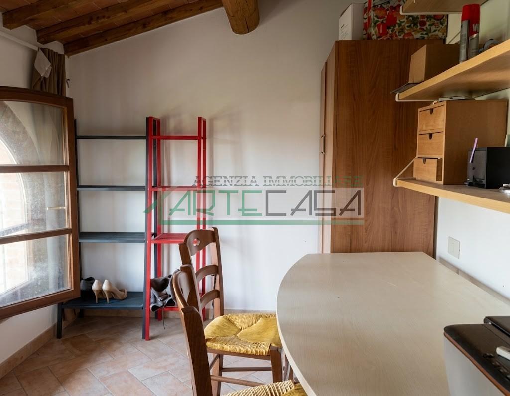 Quadrilocale con giardino, Calcinaia fornacette