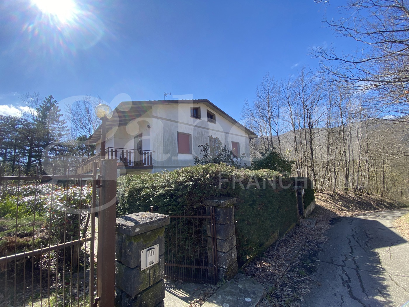 Villa con giardino a Castiglione dei Pepoli
