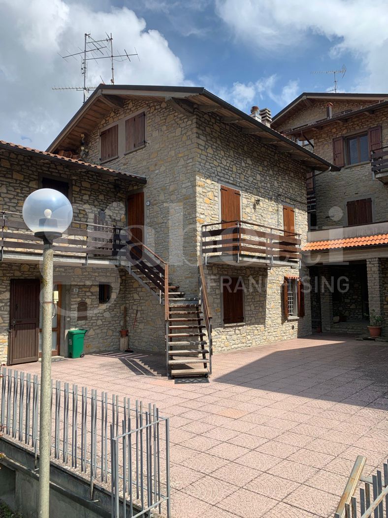 Appartamento con box a Monzuno